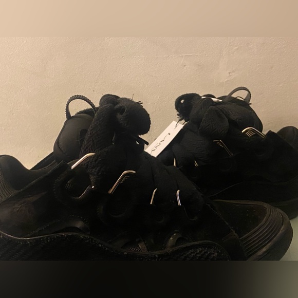*SOLD* LANVIN “TRIPLE BLACK” Curb Sneaker - Picture 3 of 10